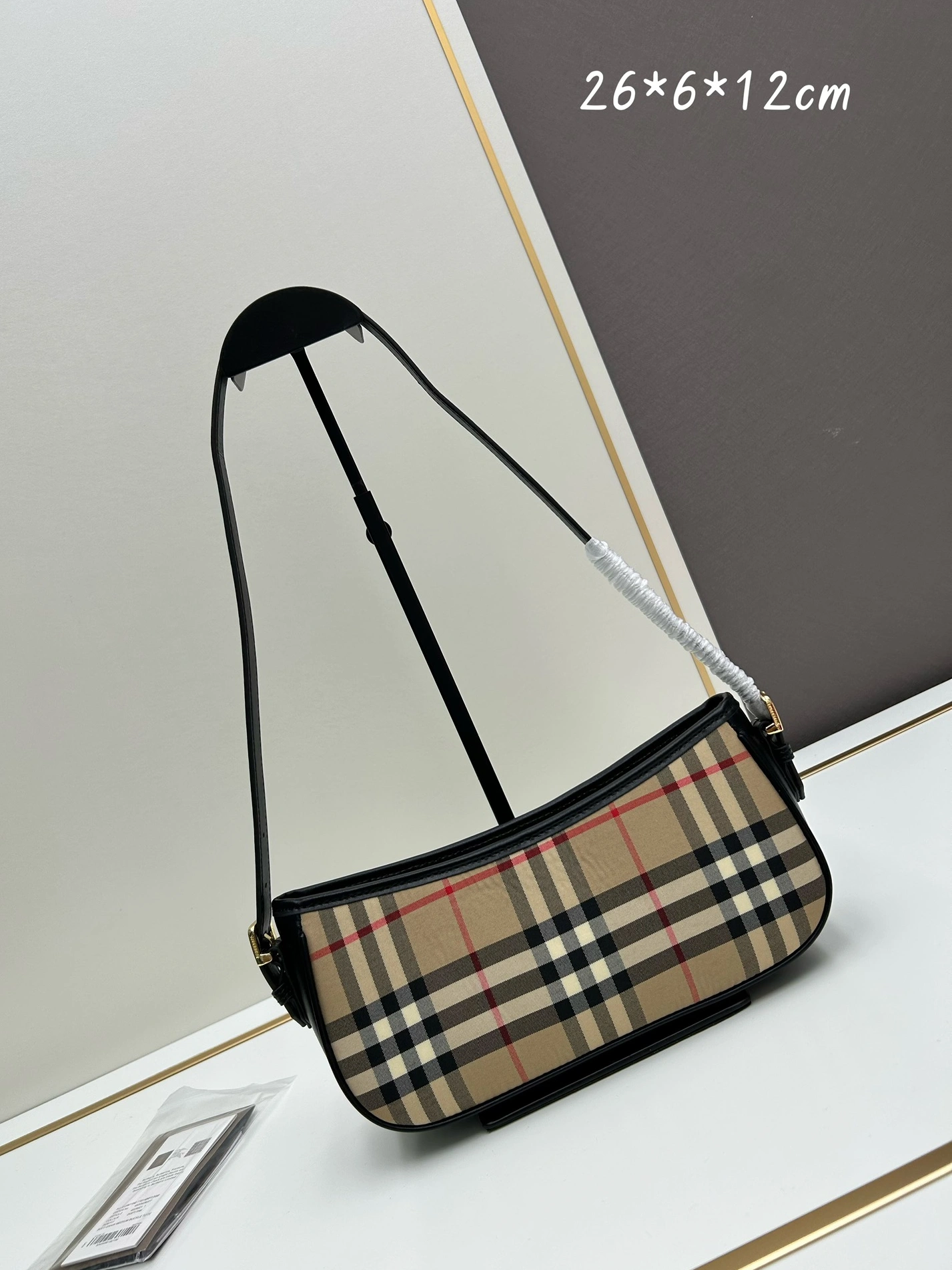 Burberry AAA Quality Shoulder Bags For Women Popular 6281