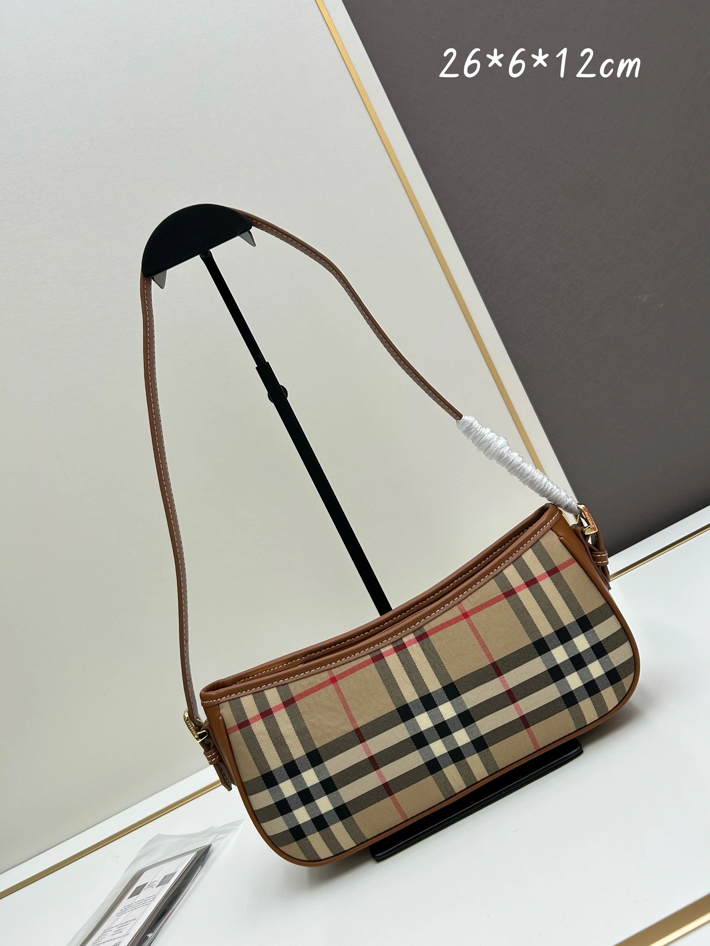 Burberry AAA Quality Shoulder Bags For Women Timeless 5373