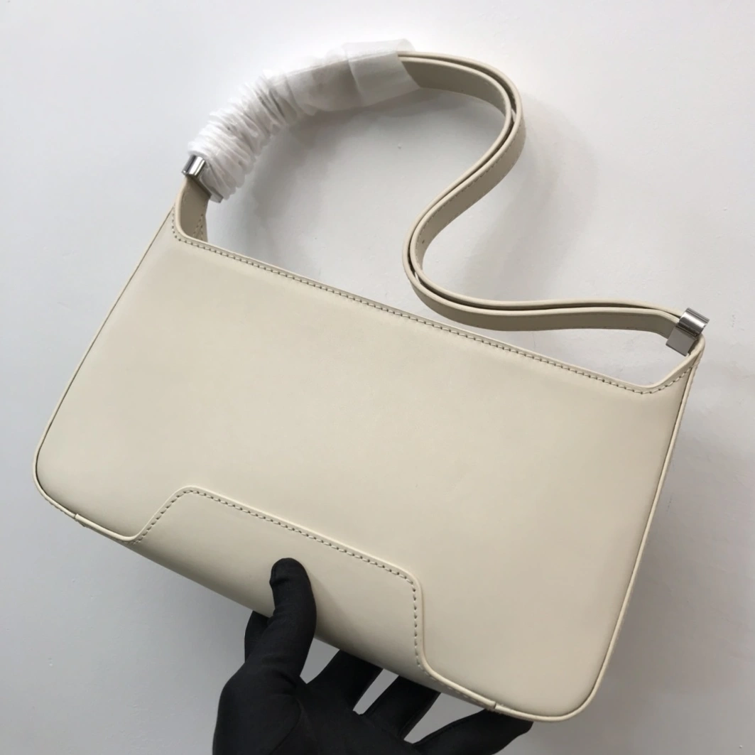 Burberry AAA Quality Shoulder Bags For Women WellDesigned 7262
