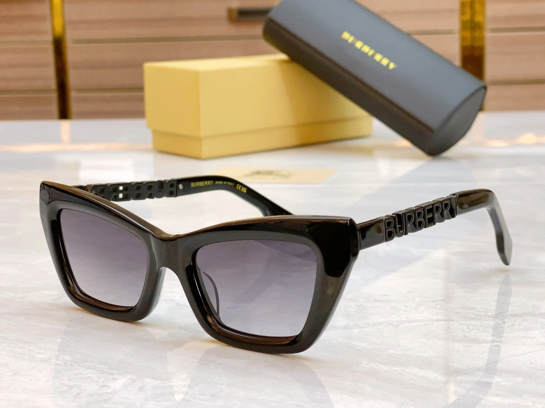 Burberry AAA Quality Sunglasses AllSeason 2539
