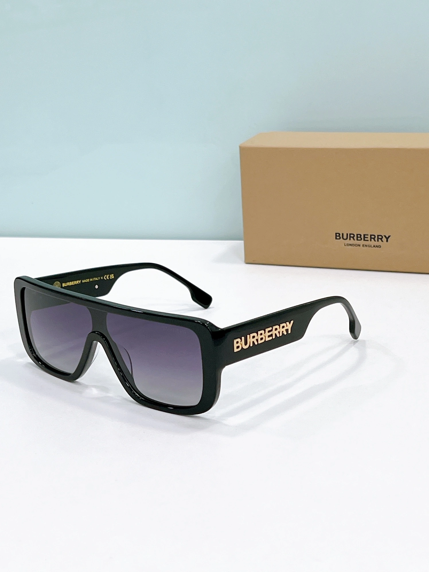 Burberry AAA Quality Sunglasses BestValue 3251