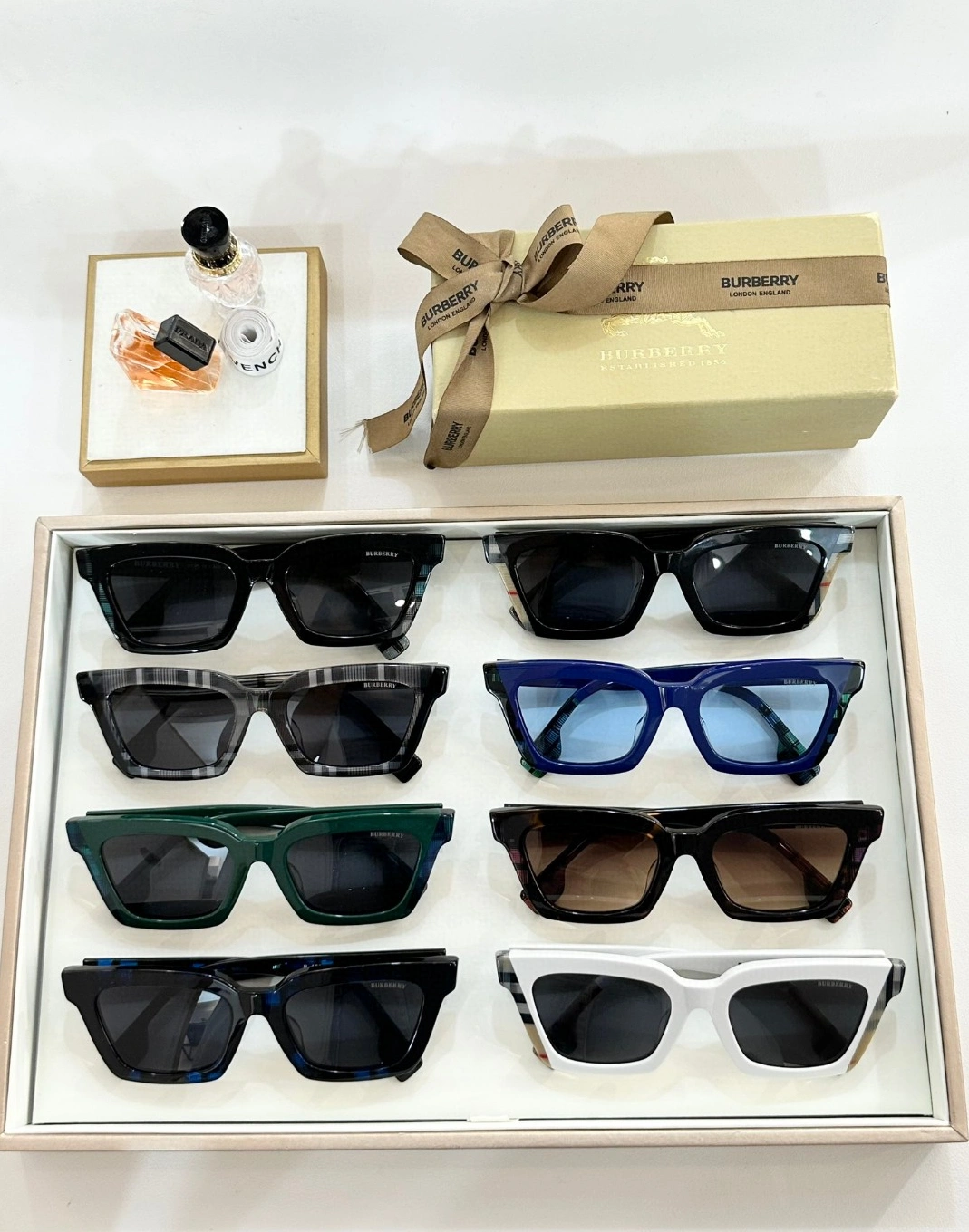 Burberry AAA Quality Sunglasses BestValue 3534