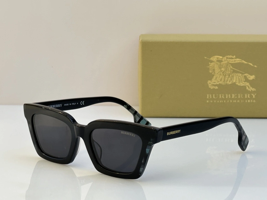 Burberry AAA Quality Sunglasses Comfortable 5676