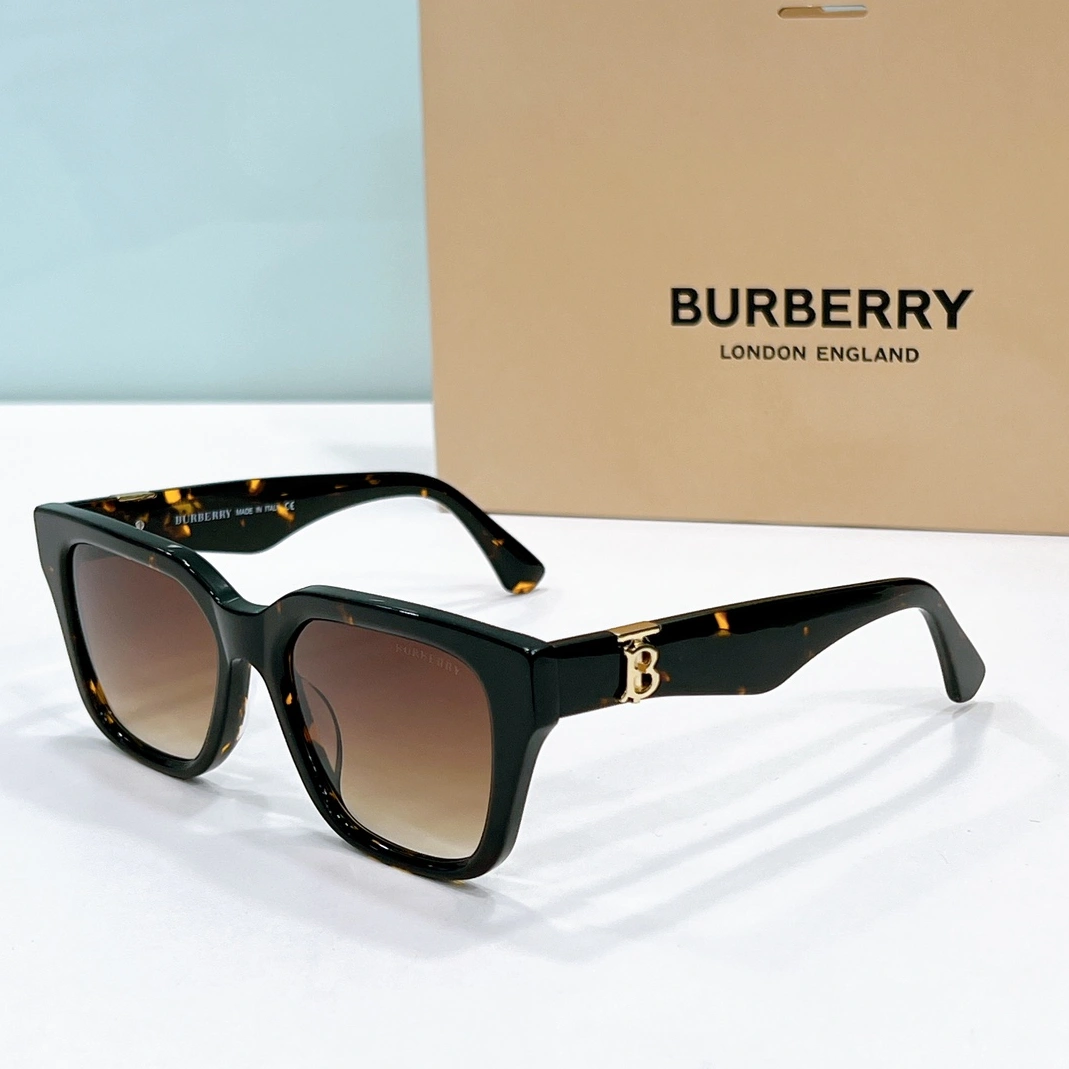 Burberry AAA Quality Sunglasses Comfortable 5883