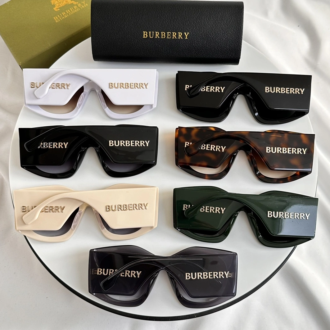 Burberry AAA Quality Sunglasses Compact 9878