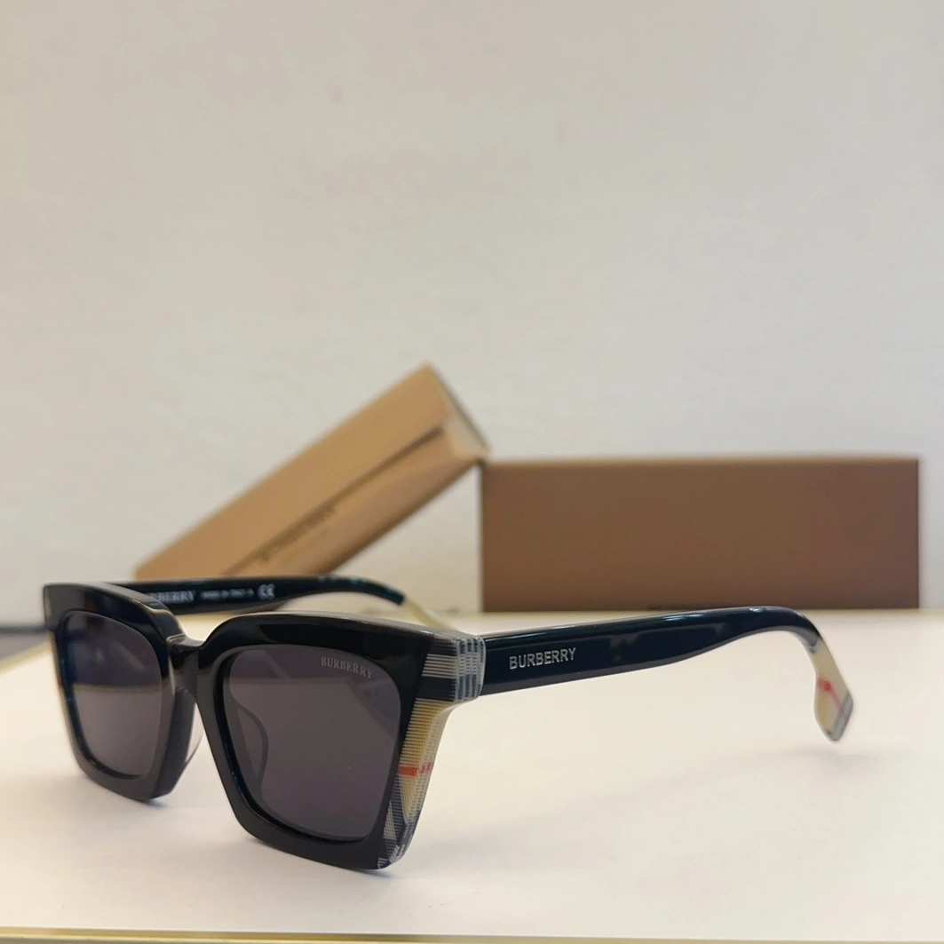 Burberry AAA Quality Sunglasses Cozy 6837