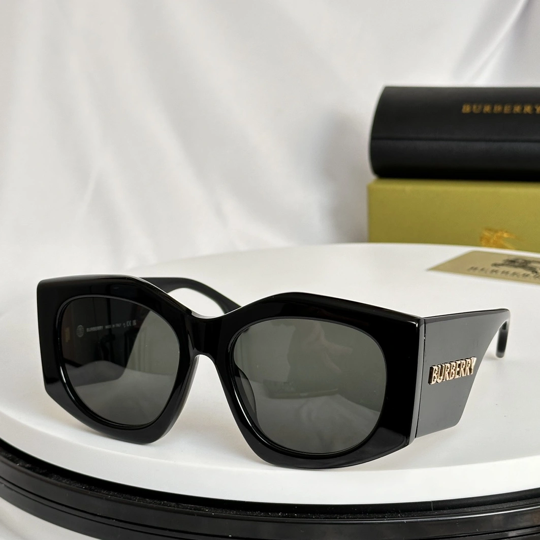 Burberry AAA Quality Sunglasses DailyWear 2219