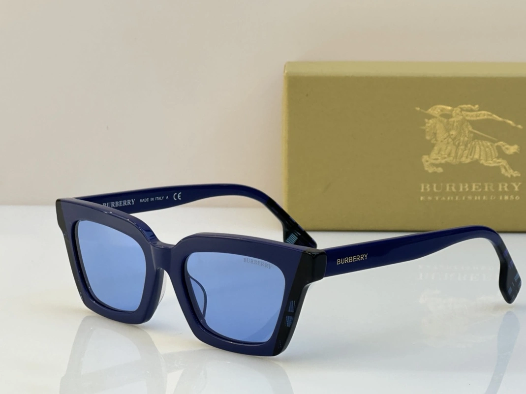 Burberry AAA Quality Sunglasses EasyMatch 6483