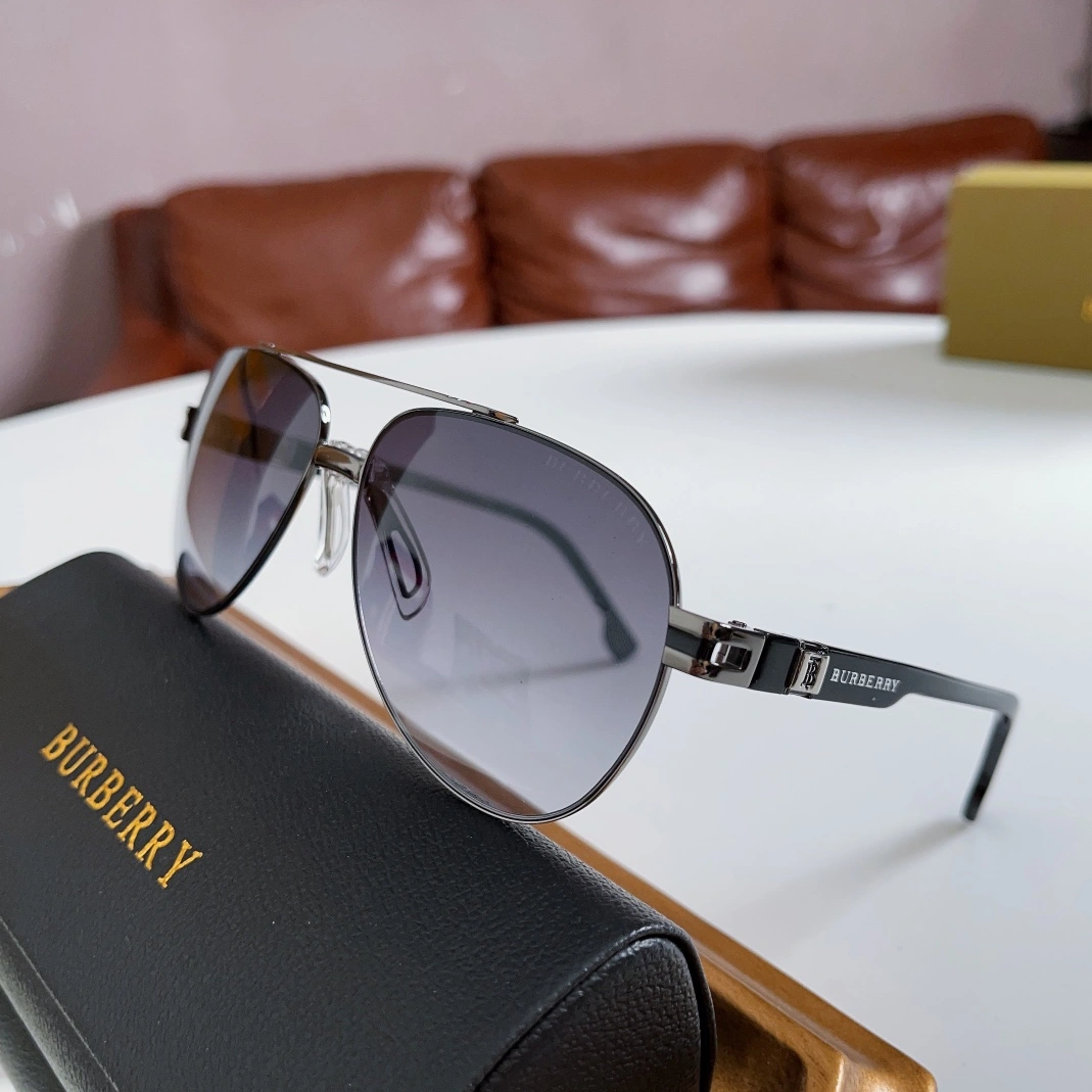 Burberry AAA Quality Sunglasses Flexible 8974