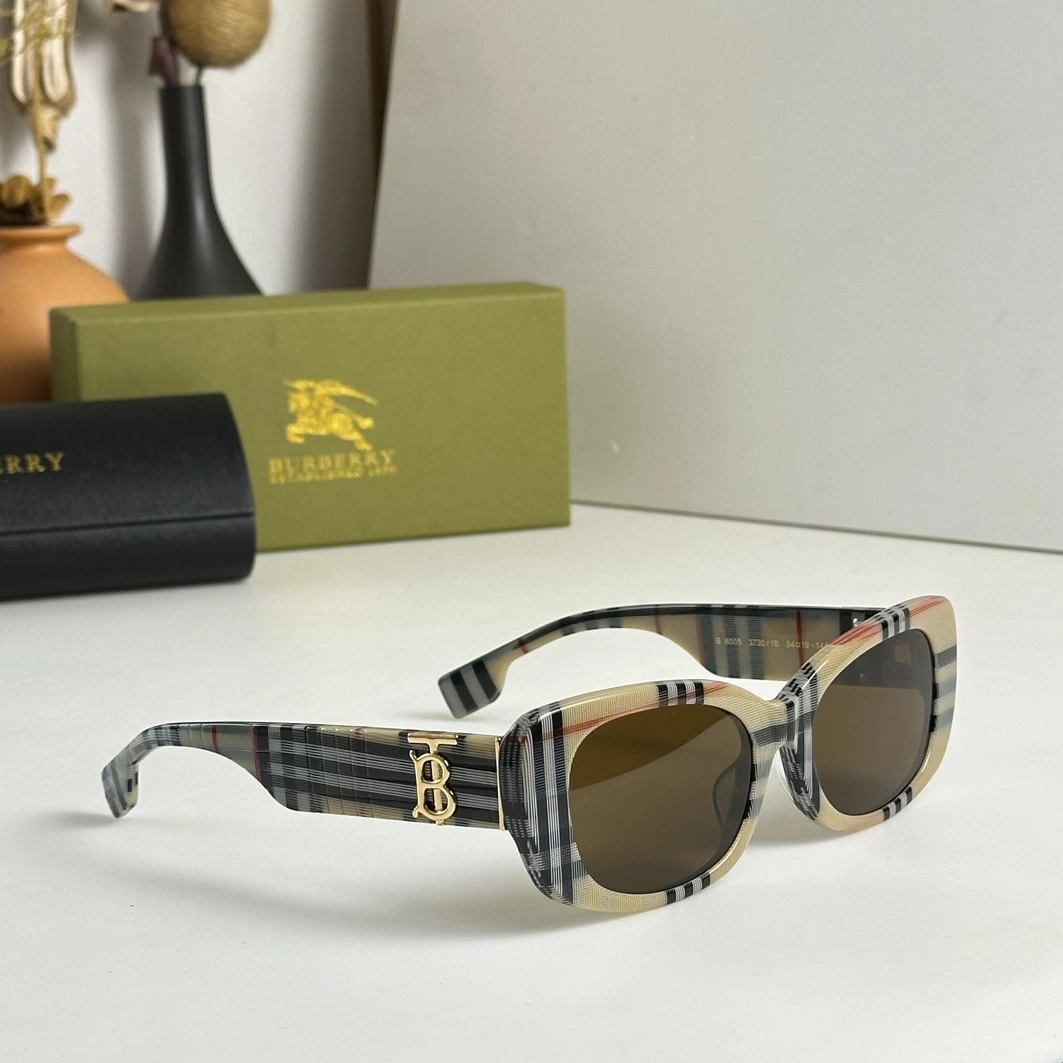 Burberry AAA Quality Sunglasses GoodFit 2610