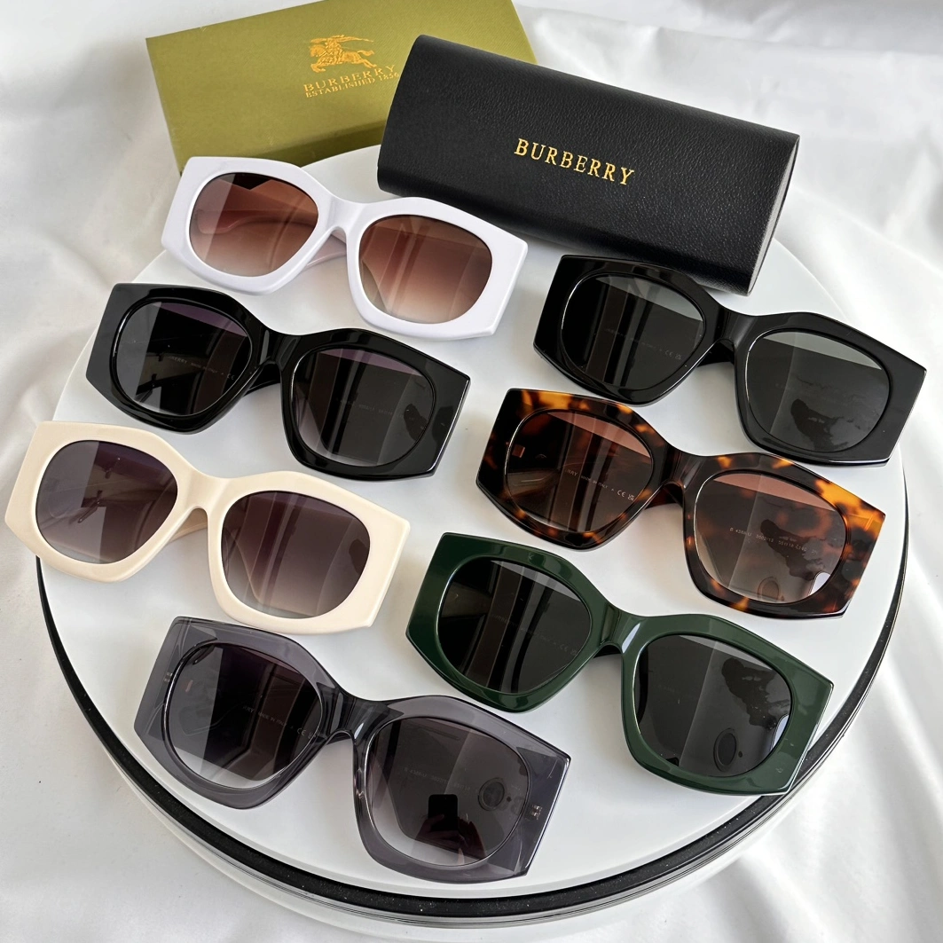 Burberry AAA Quality Sunglasses Minimalist 5730