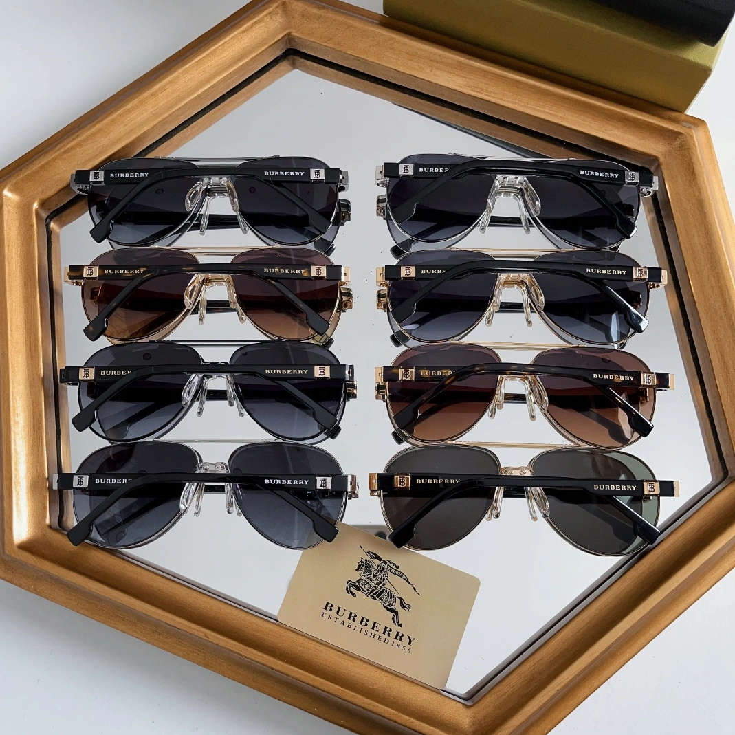 Burberry AAA Quality Sunglasses Practical 7650