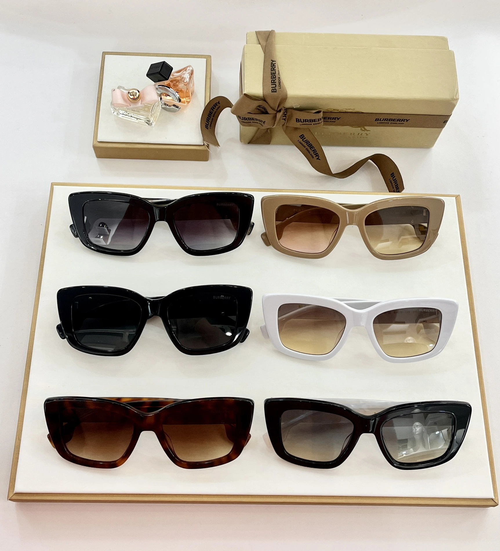 Burberry AAA Quality Sunglasses TopPick 1478