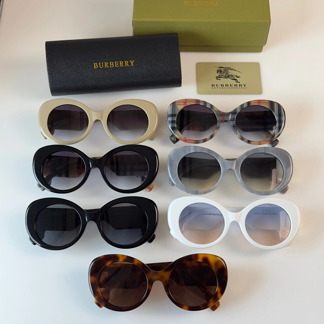 Burberry AAA Quality Sunglasses WellDesigned 8057