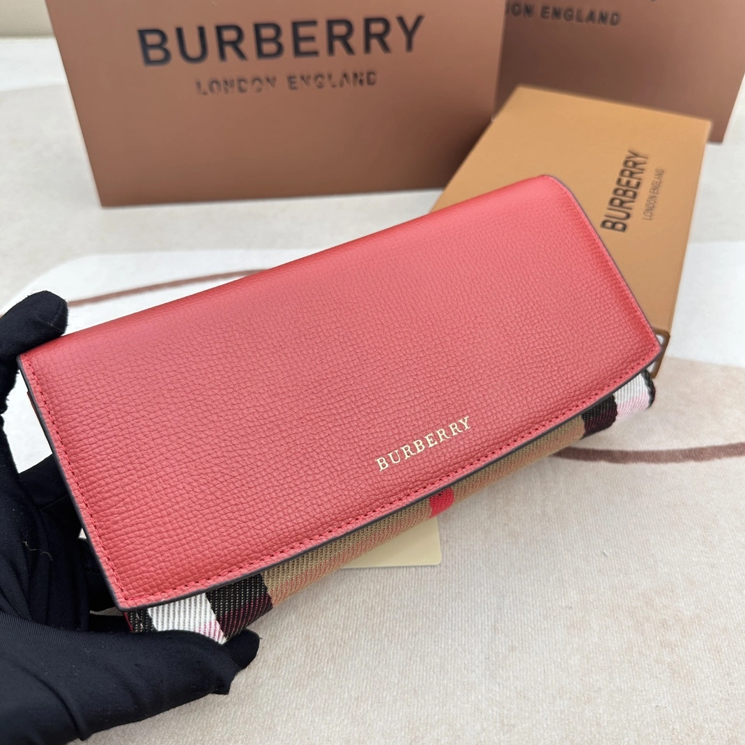 Burberry AAA Quality Wallets For Women BestValue 911