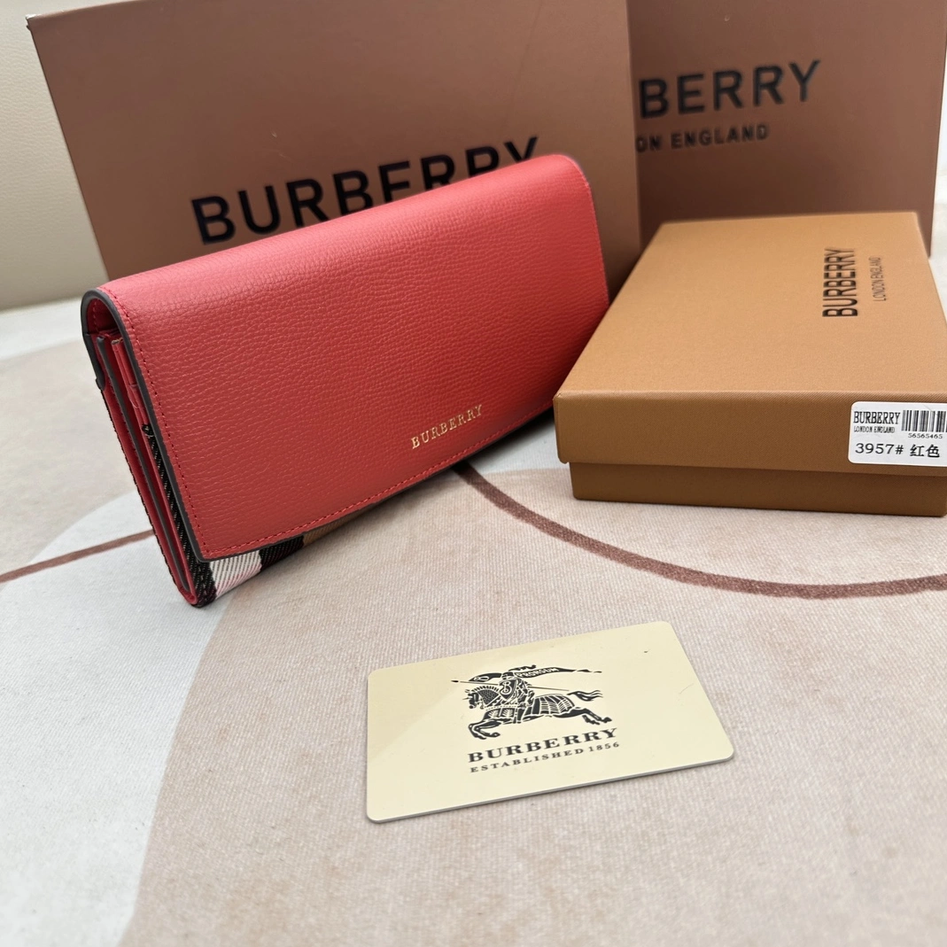 Burberry AAA Quality Wallets For Women BestValue 911