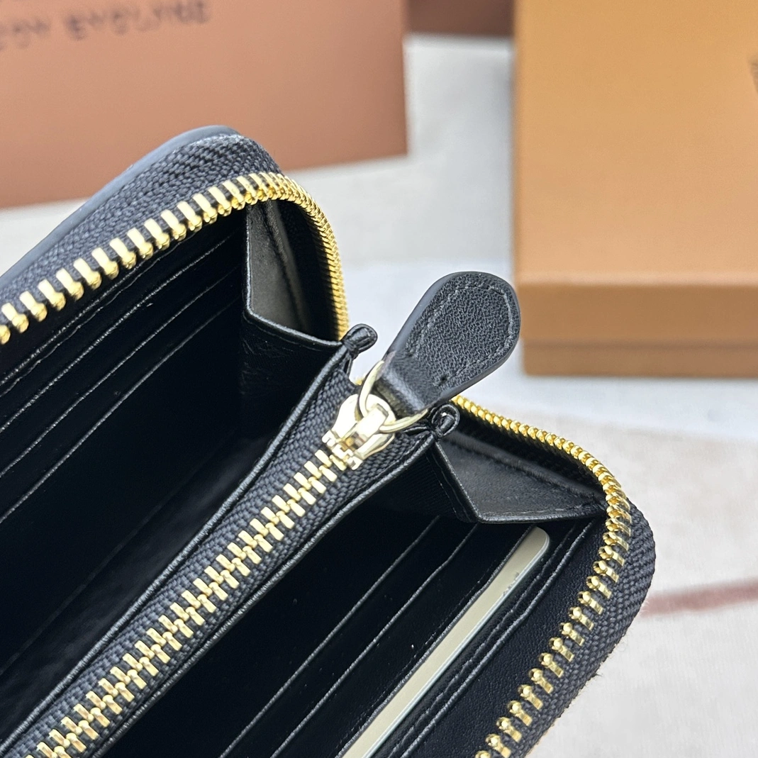 Burberry AAA Quality Wallets For Women Practical 1785