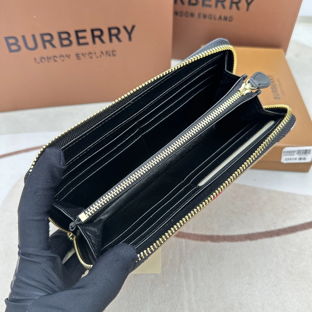 Burberry AAA Quality Wallets For Women Practical 1785