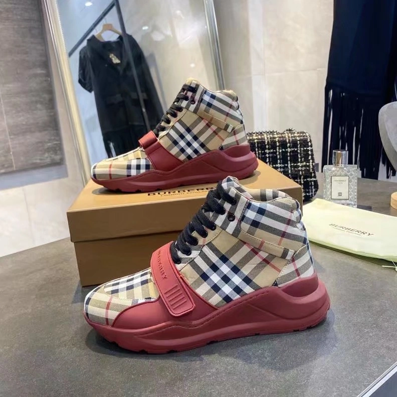 Burberry Boots For Men Minimalist 4222