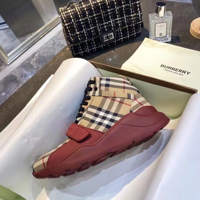 Burberry Boots For Men Minimalist 4222