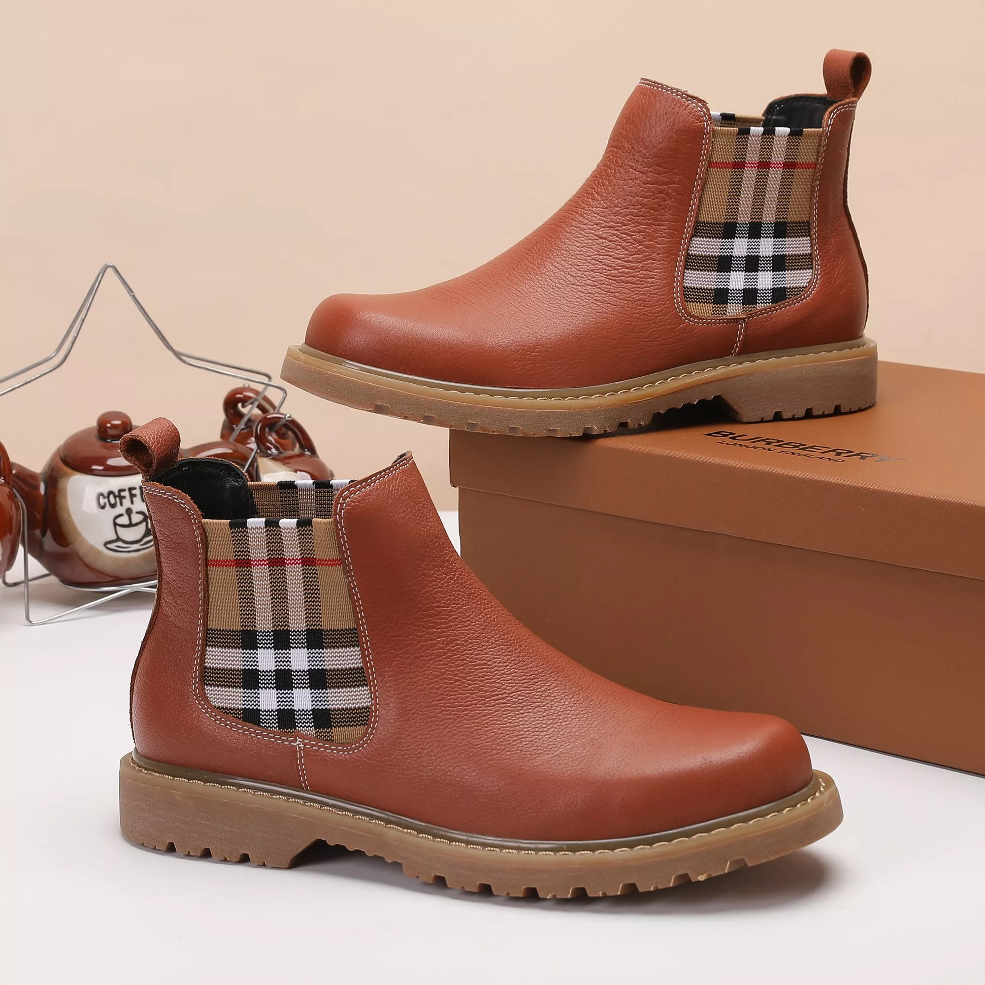 Burberry Boots For Men Practical 8000