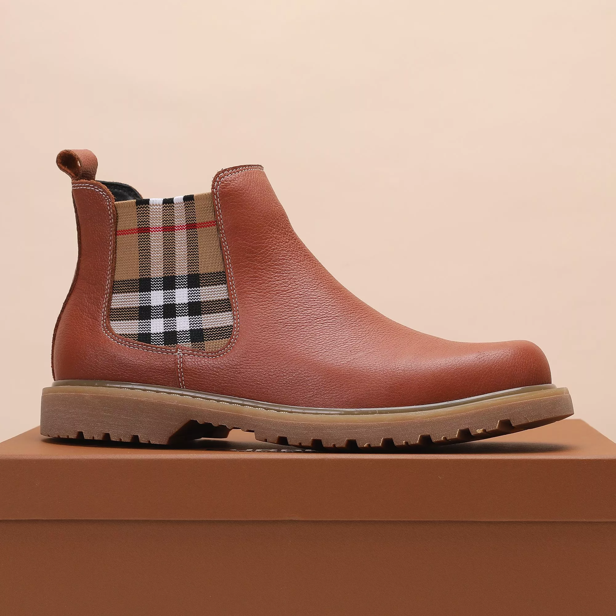 Burberry Boots For Men Practical 8000
