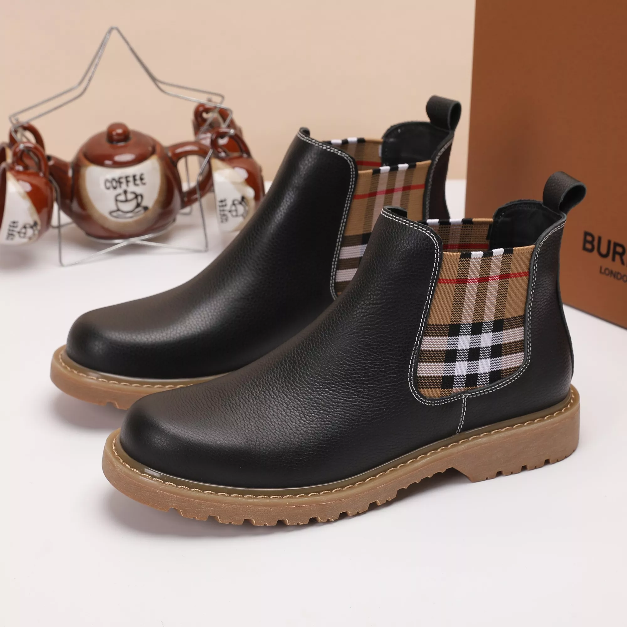 Burberry Boots For Men Timeless 1079