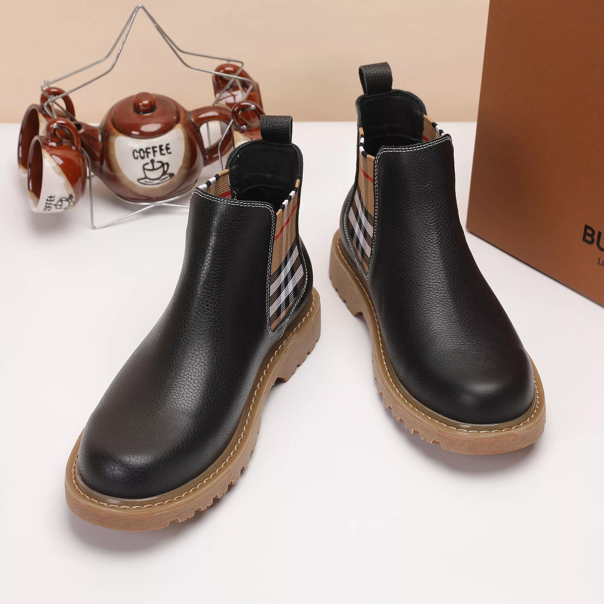 Burberry Boots For Men Timeless 1079