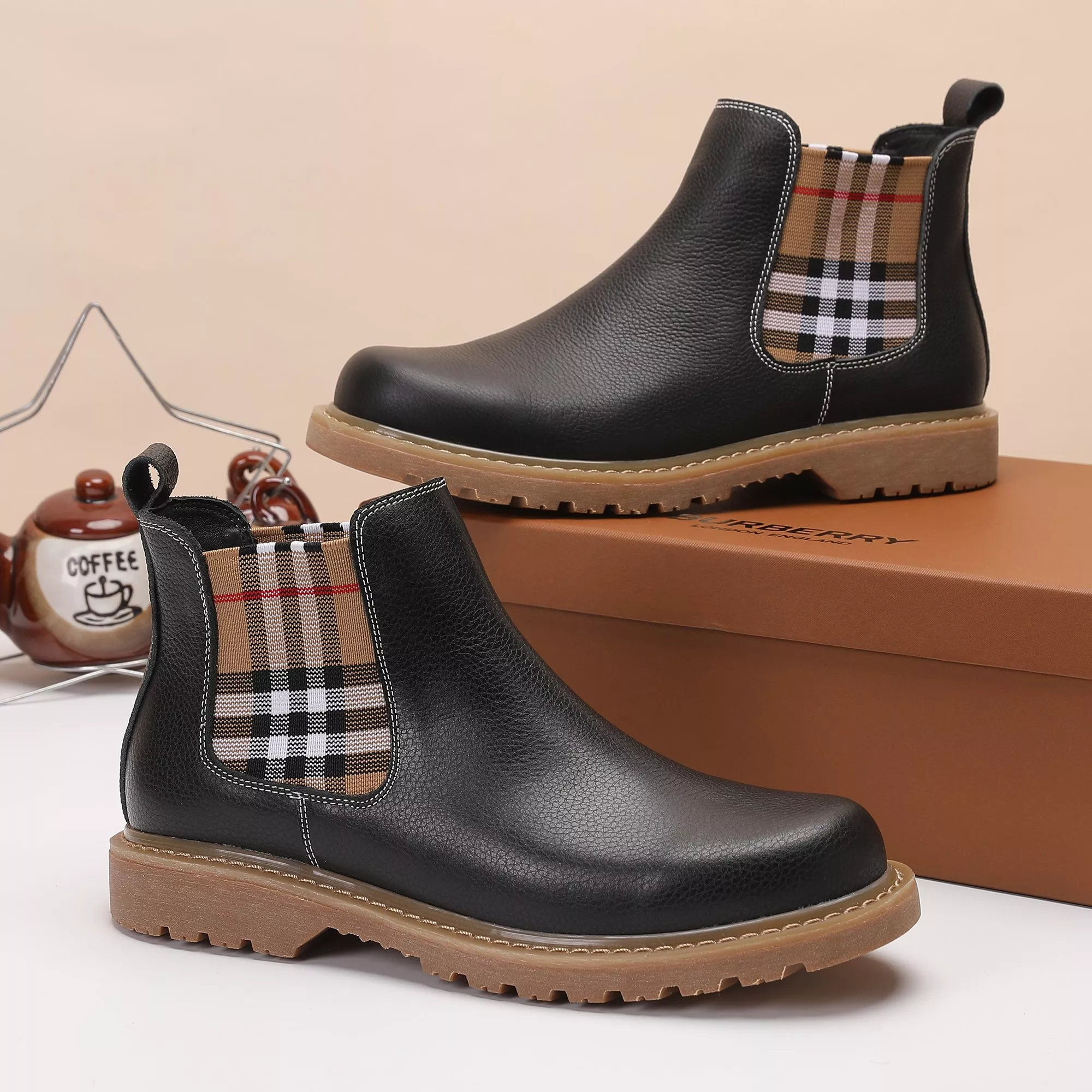 Burberry Boots For Men Timeless 1079