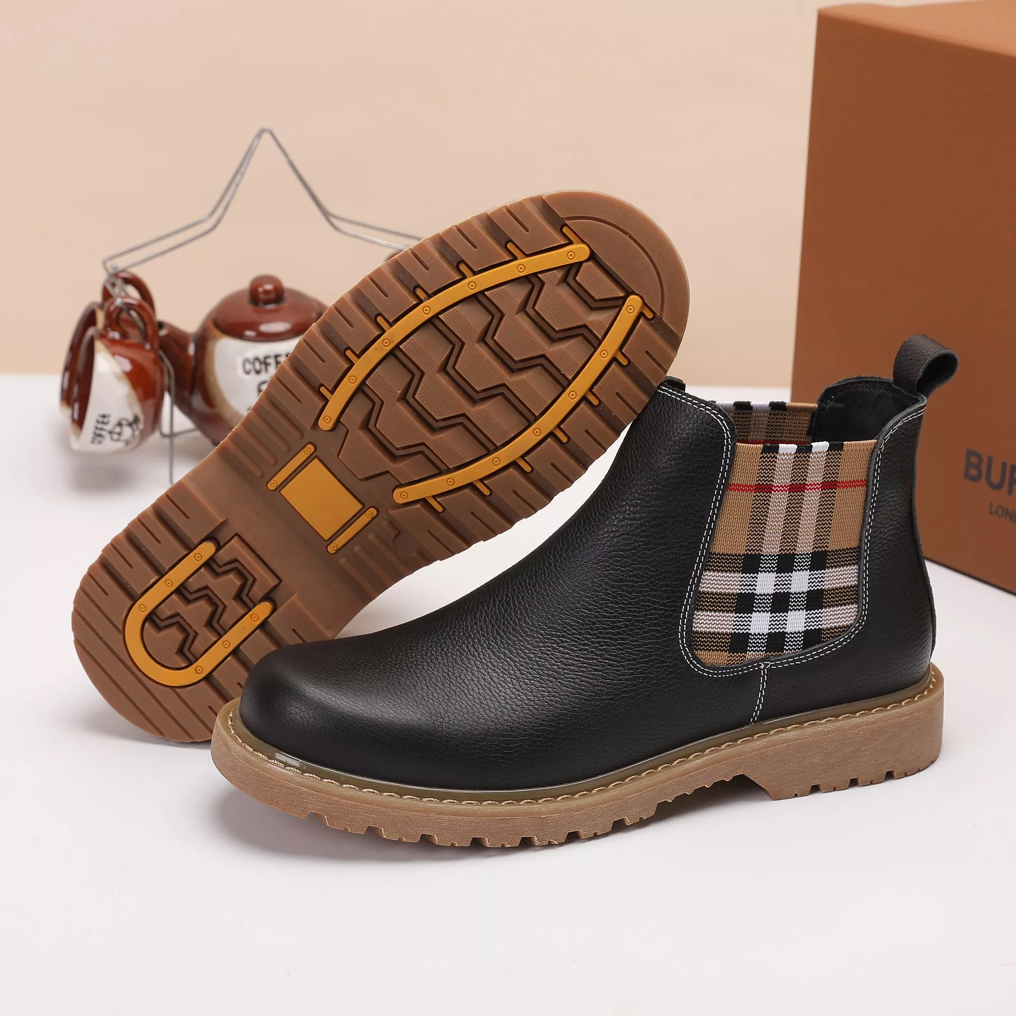 Burberry Boots For Men Timeless 1079