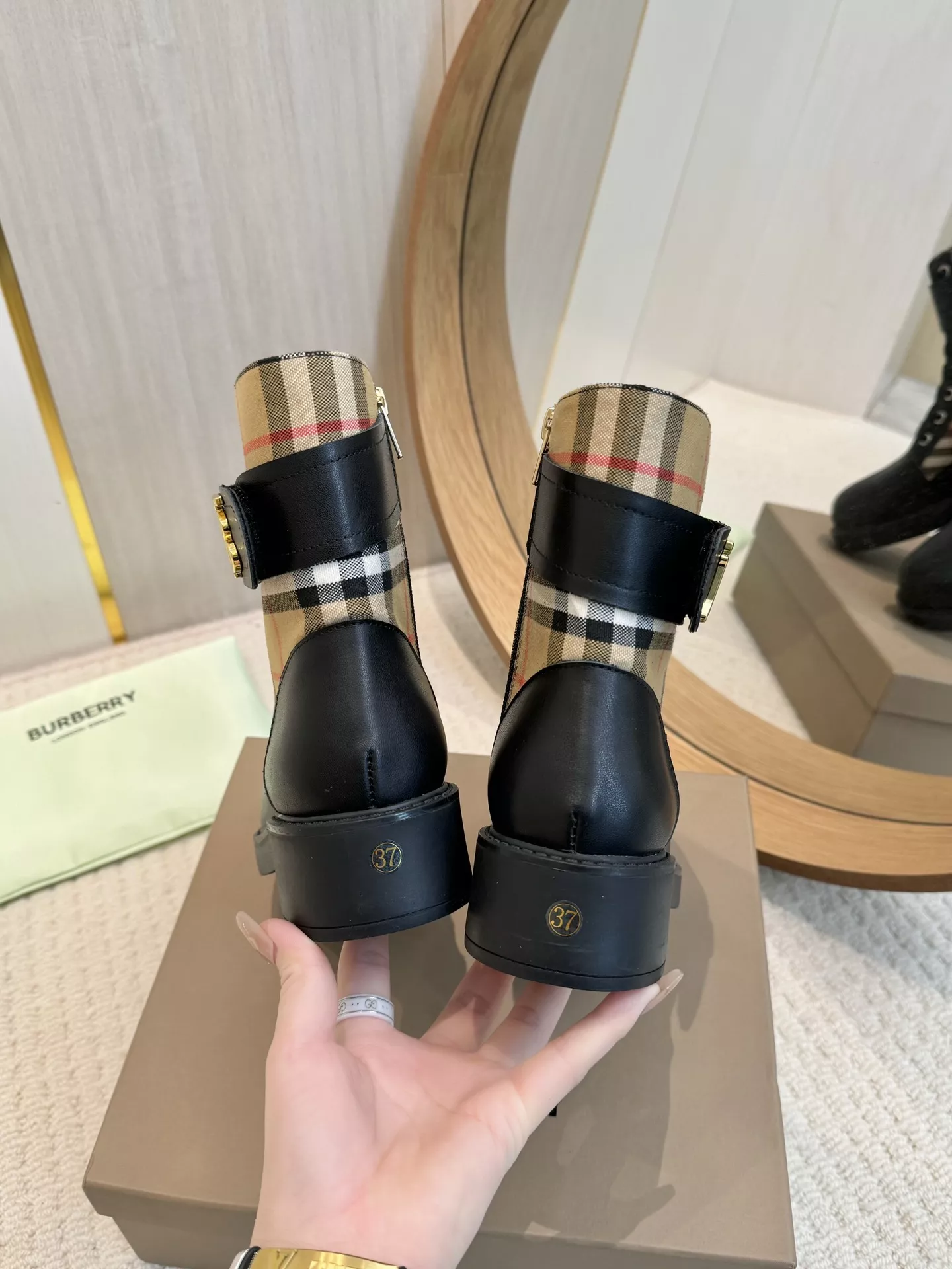 Burberry Boots For Women Bold 3626