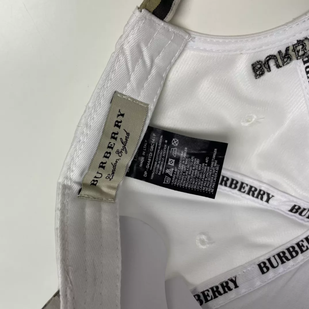 Burberry Caps AllSeason 350