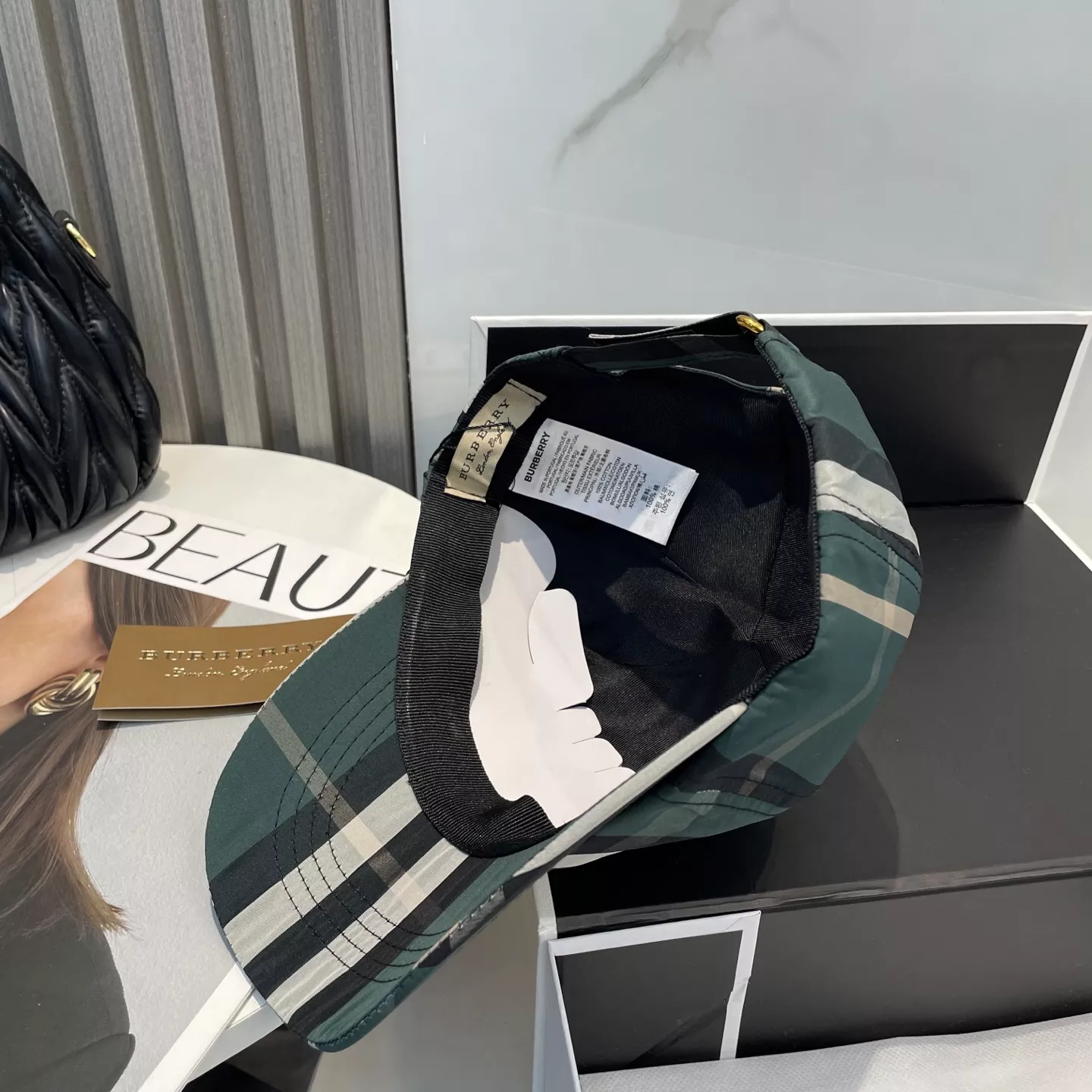 Burberry Caps BestValue 4201
