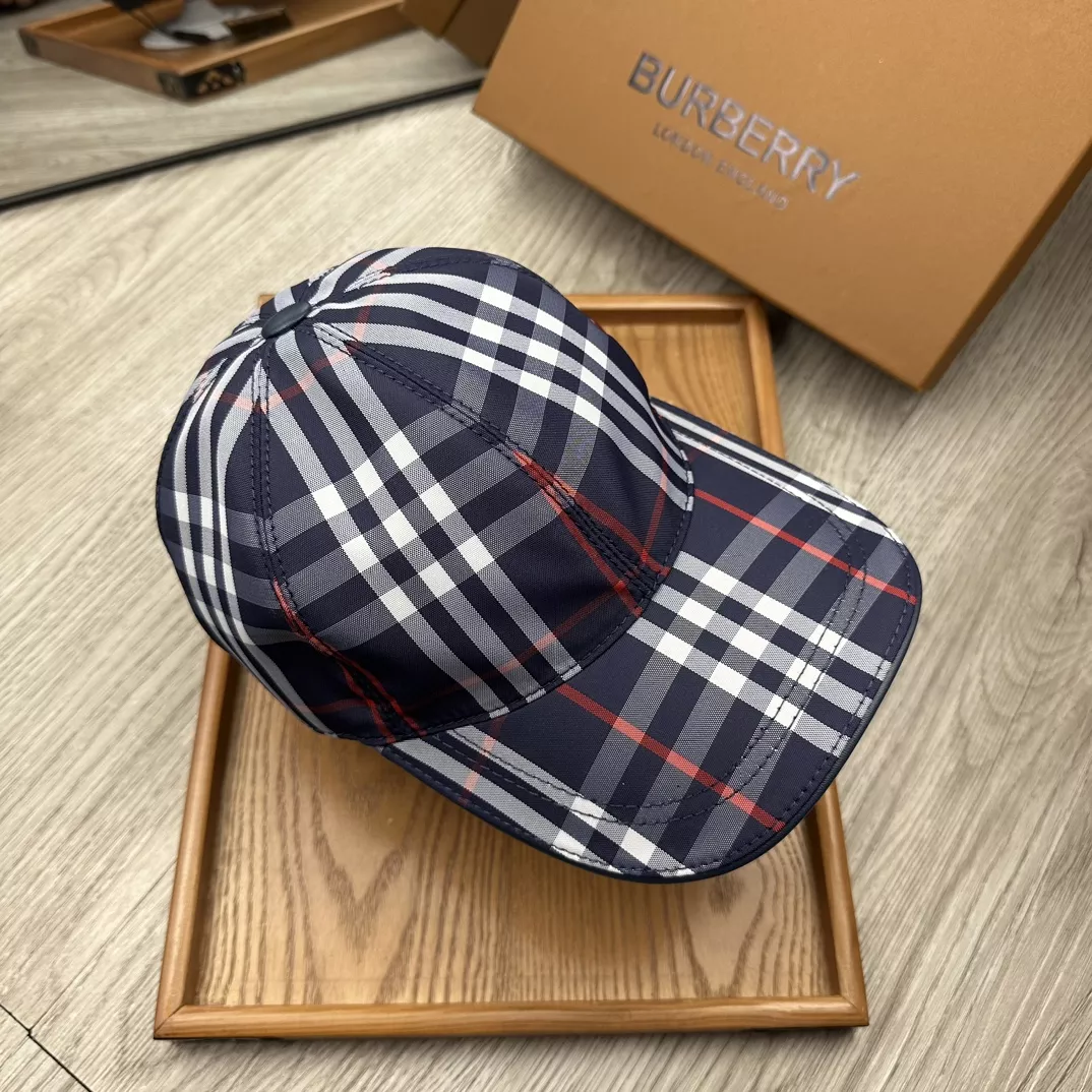 Burberry Caps Bold 732