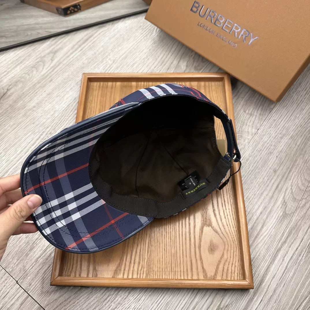 Burberry Caps Bold 732