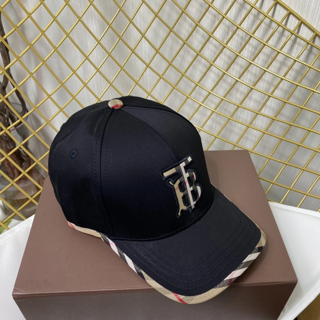 Burberry Caps Bold 9520