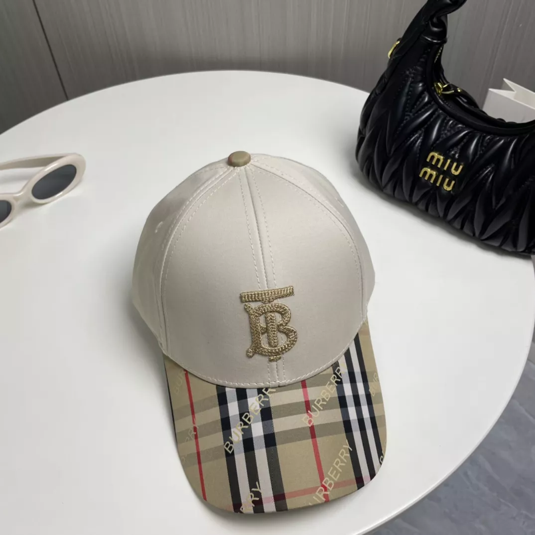 Burberry Caps Cozy 4490