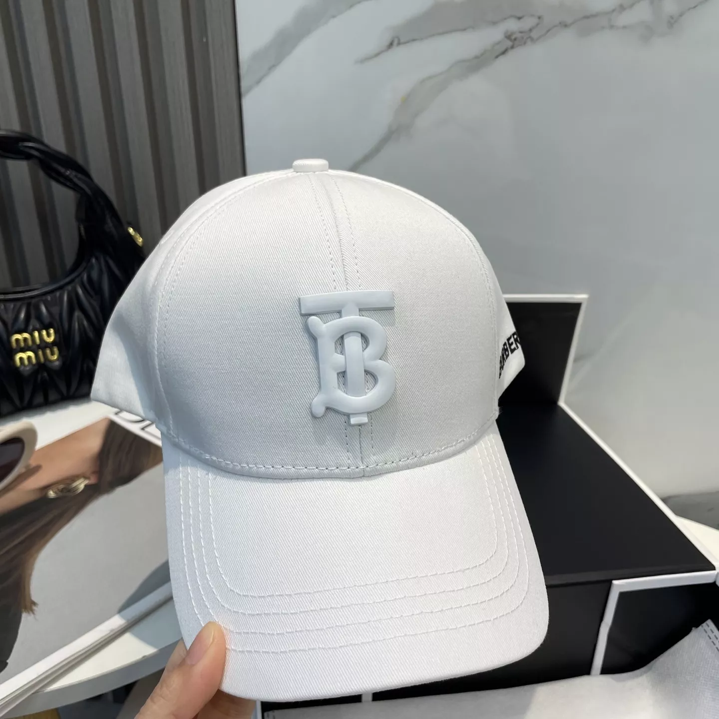Burberry Caps EasyMatch 6019