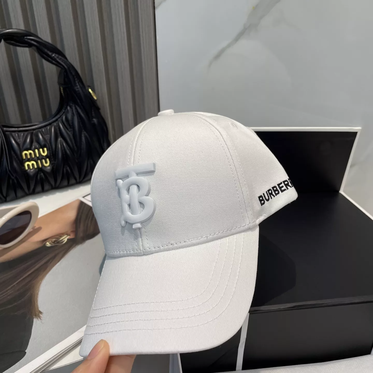 Burberry Caps EasyMatch 6019