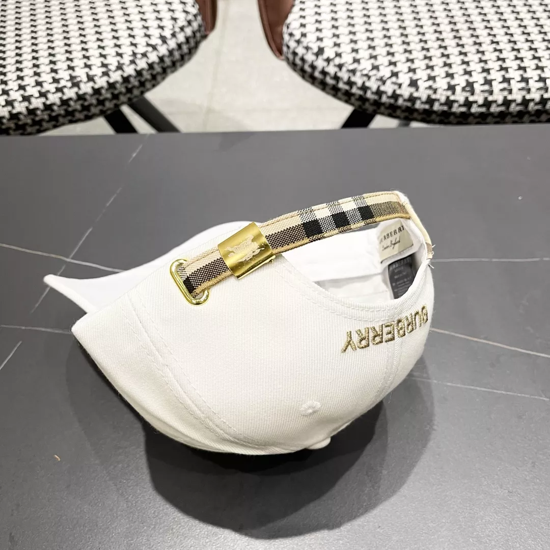 Burberry Caps EyeCatching 7299