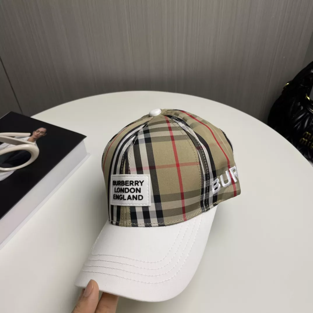 Burberry Caps Fashionable 550