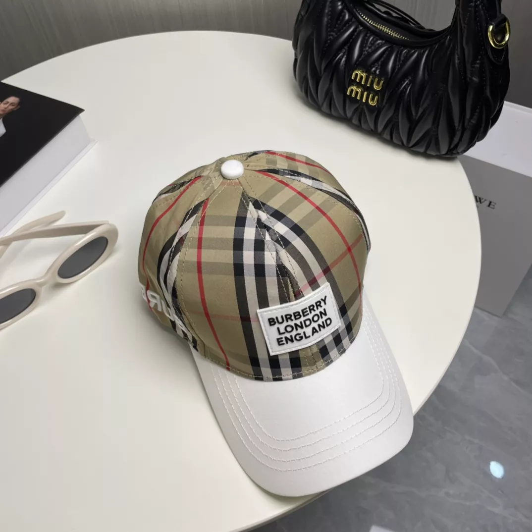 Burberry Caps Fashionable 550