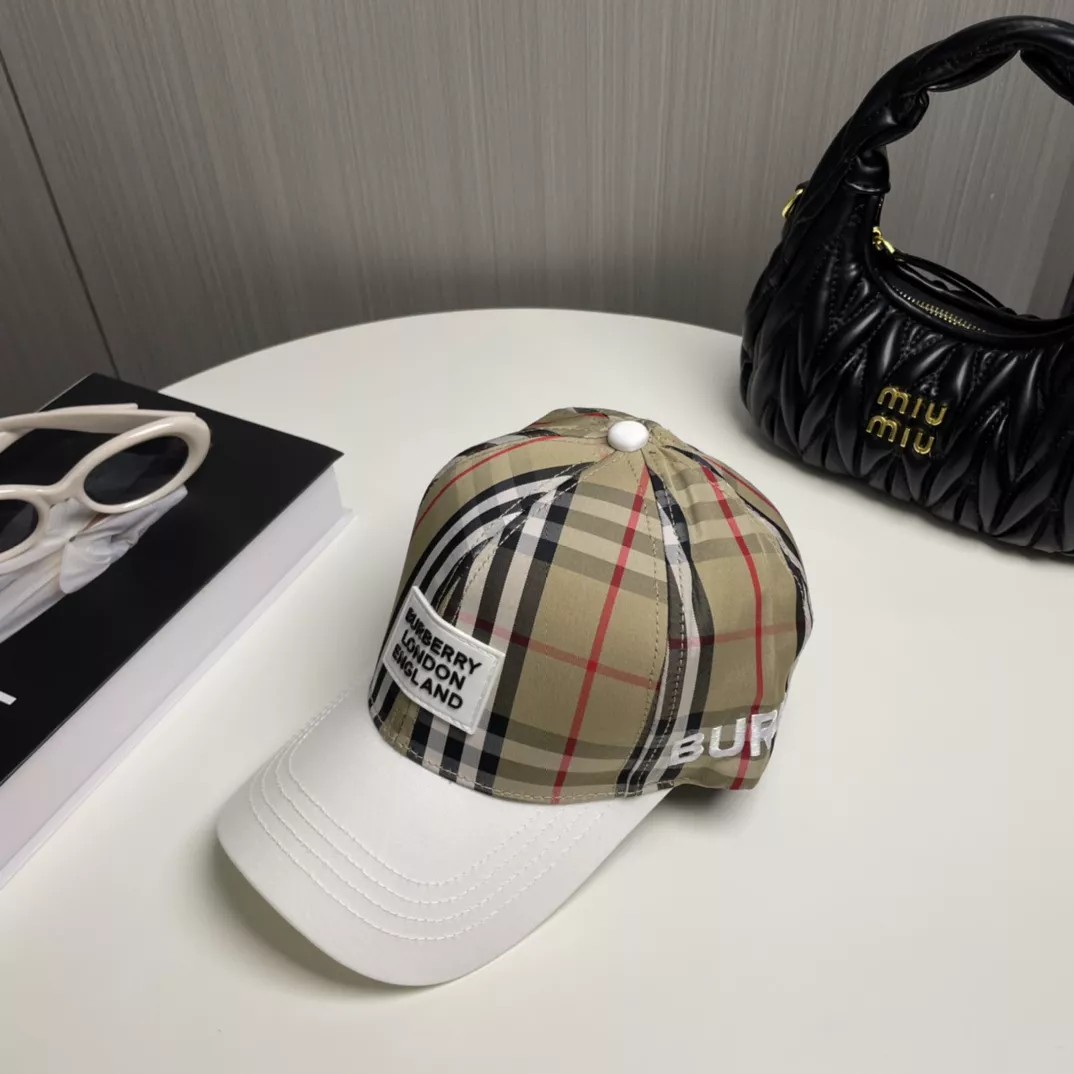 Burberry Caps Fashionable 550