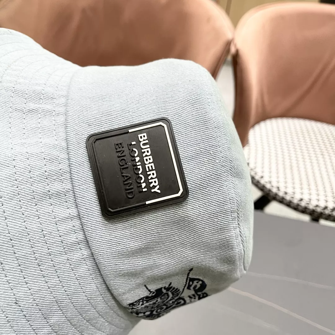 Burberry Caps Functional 6494