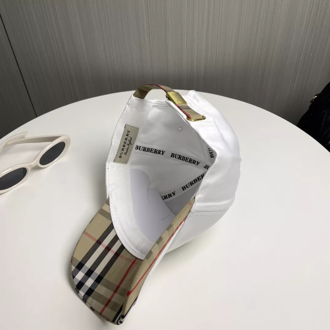Burberry Caps GoodFit 2241