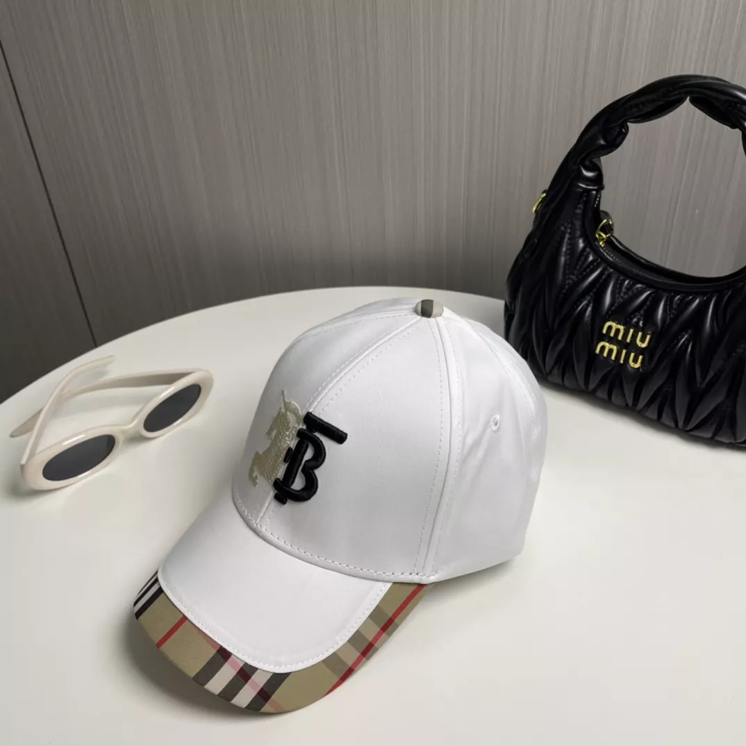 Burberry Caps GoodFit 2241