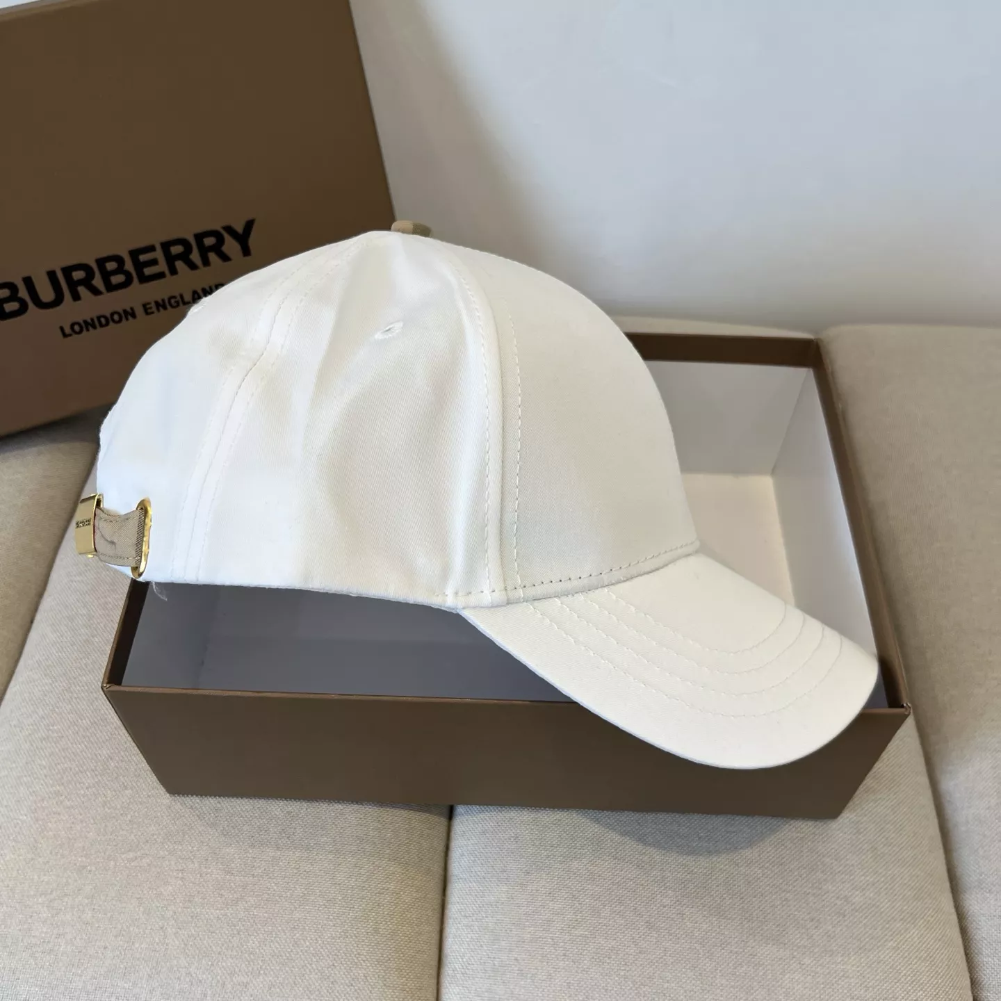 Burberry Caps Lightweight 9096