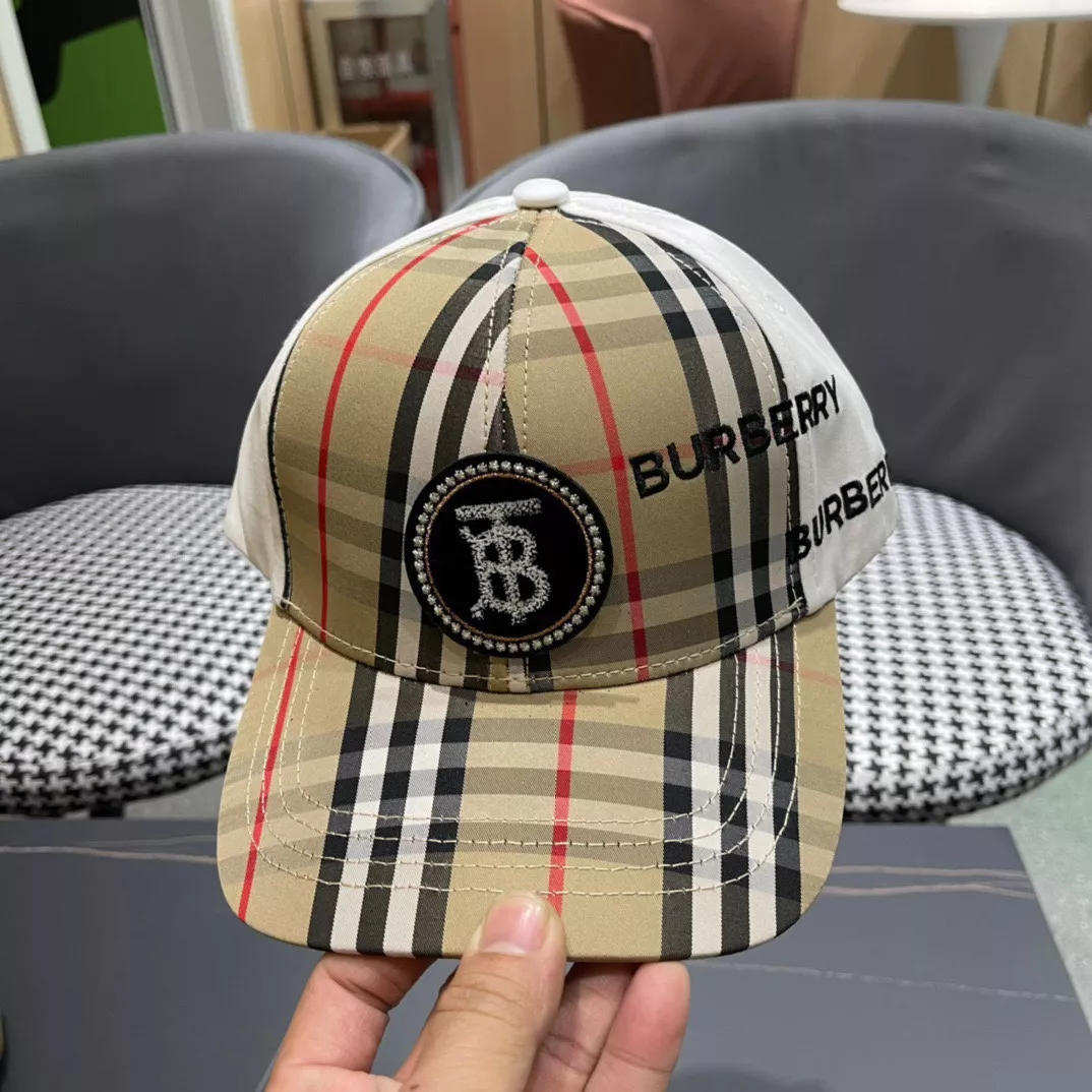 Burberry Caps ModernLook 1090