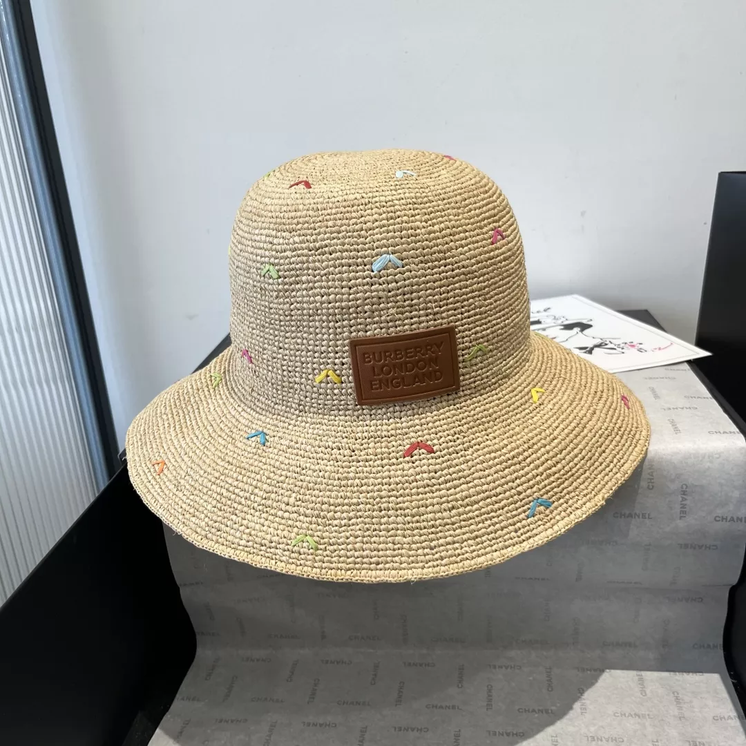 Burberry Caps Refined 8731