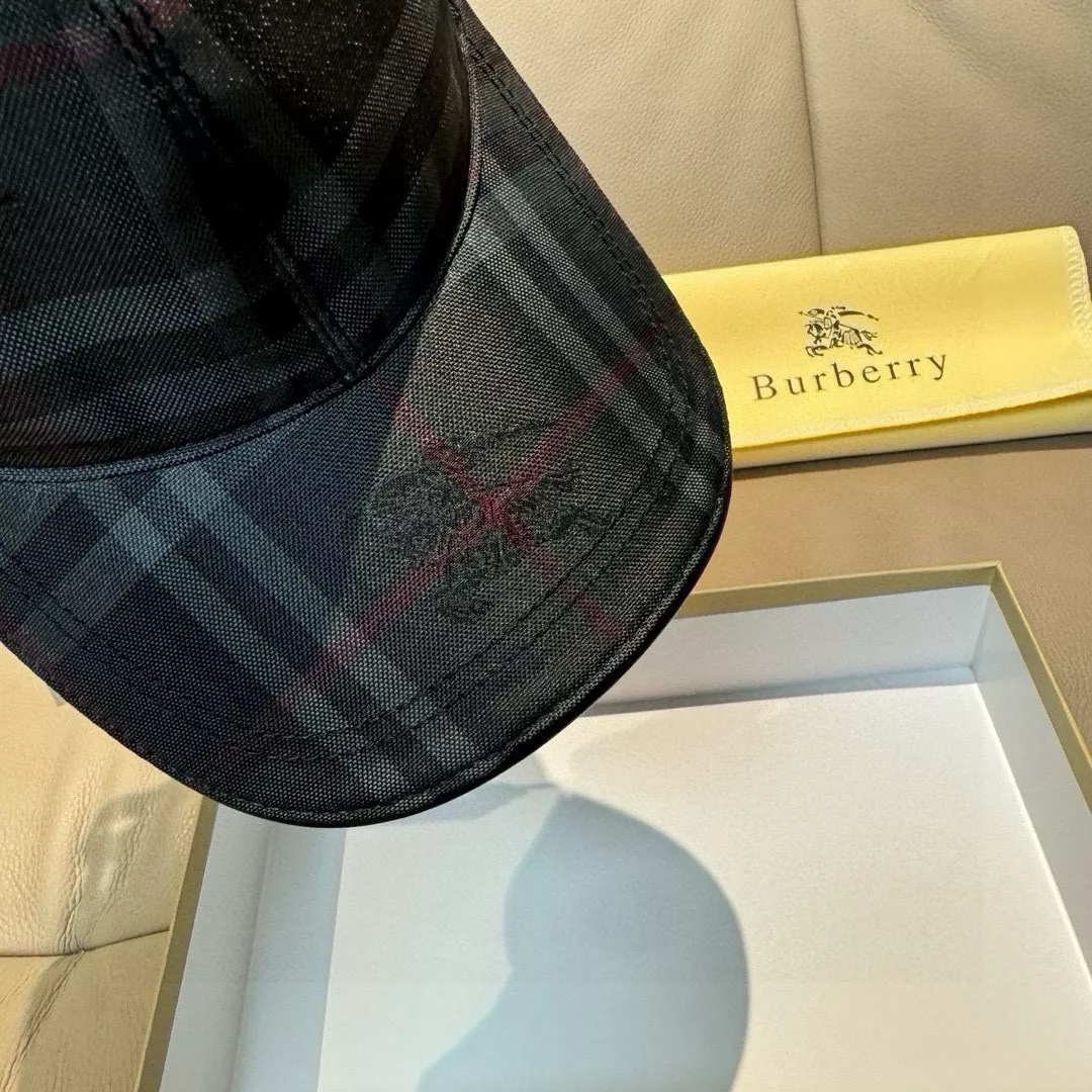 Burberry Caps Resilient 5283